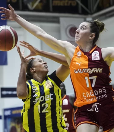 Basketbolda derbinin kazananı Fenerbahçe oldu!