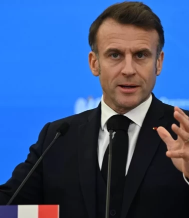 Macron: 'Lübnan ve İsrail arasında arabulucu olmaya hazırız'