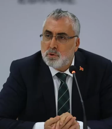 Belge zorunluluğu getirilen meslek sayısı 244'e çıktı