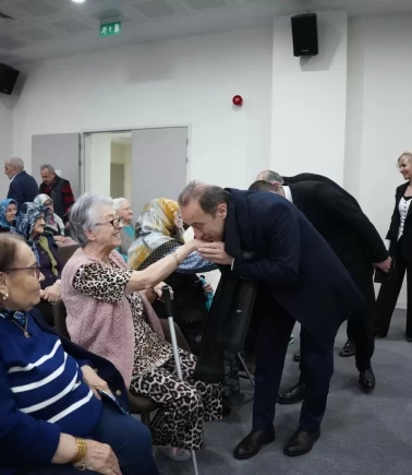 MHP Kocaeli Teşkilatı Yaşlılar Haftası’nda huzurevinde