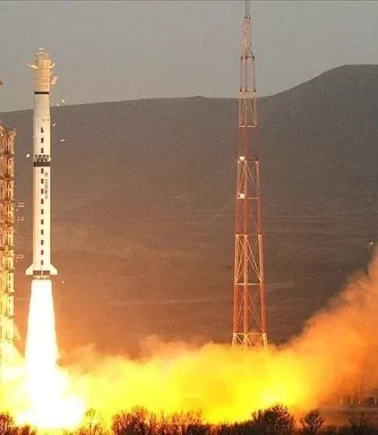 Çin, Licien-2 roketiyle uzaya ilk fırlatışını gerçekleştirdi