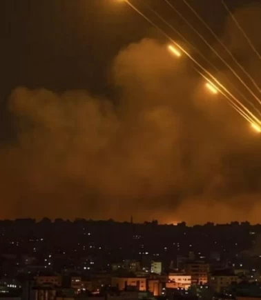 İsrail ordusu duyurdu! İran’dan 400 balistik füze atıldı