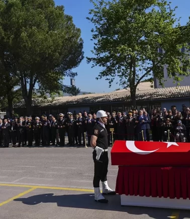 Polis memuru Serkan Hızlı için tören düzenlendi