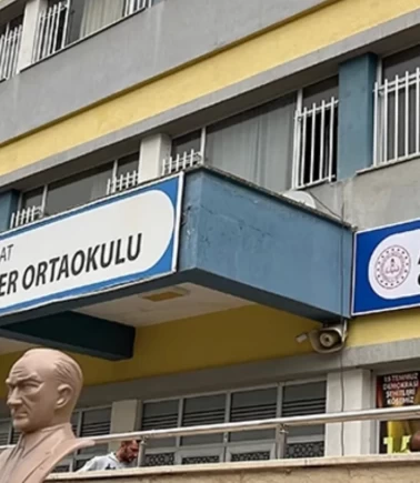 Ayser Çalık Ortaokulu yeni binasına taşındı!