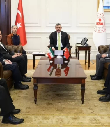 Bakan Çiftçi, İran'ın Ankara Büyükelçisini kabul etti