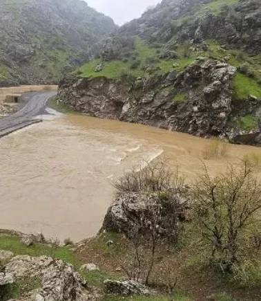 Hakkari’yi sağanak vurdu!
