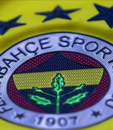 Fenerbahçe'den genç taraftara müjde! Başakşehir maçı biletleri ücretsiz tanımlanacak