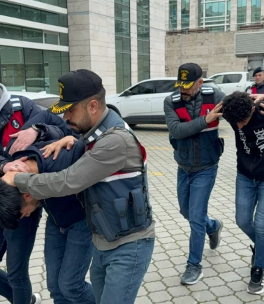 Tiktok'ta terör propagandası! 2 inşaat işçisi kısa sürede gözaltına alındı