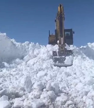 Kar kalınlığı 7 metreyi buldu