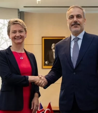 Dışişleri Bakanı Fidan'dan İngiltere'ye kritik ziyaret!