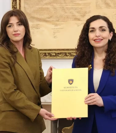 Osmani görevi Haxhiu’ya devretti