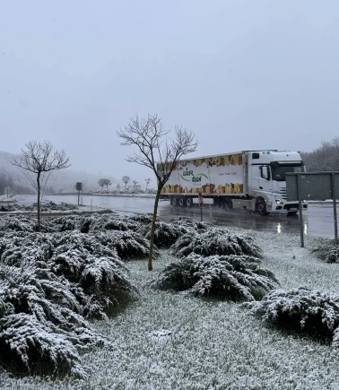 Samsun-Ankara kara yolunda kar yağışı etkisini sürdürüyor