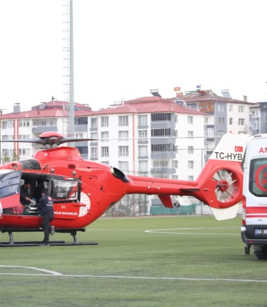 Kalbi duran genç helikopterle hayata taşındı!
