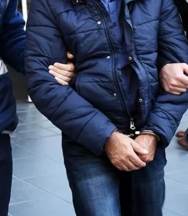 Q bank’ta tefecilik operasyonu: 4 yönetici gözaltında