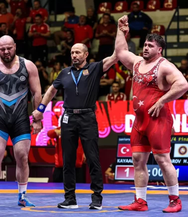 Rıza Kayaalp'ten rakibine 'tokat' gibi cevap!