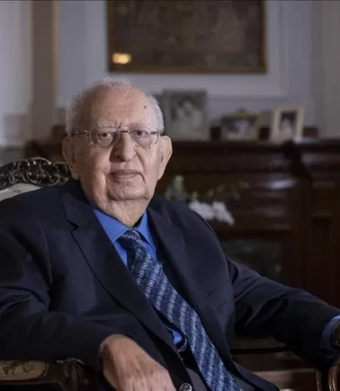 Eski TBMM Başkanı Hüsamettin Cindoruk hayatını kaybetti