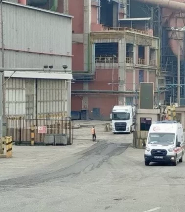 Kocaeli’de facia: 10 metreden düşen 3 işçi hayatını kaybetti