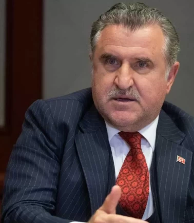 Bakan Bak, şampiyonluğa ulaşan Fenerbahçe Opet'i tebrik etti