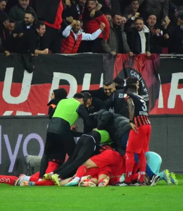 Play-off finalinin adı belli oldu