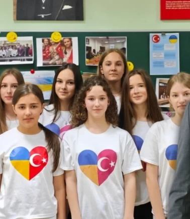 TİKA iş birliğiyle Ukraynalı çocuklar Türkçe öğreniyor