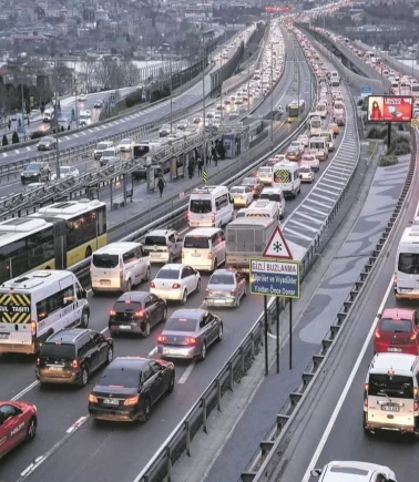 Otoyollar ve köprüler o tarihe kadar ücretsiz!