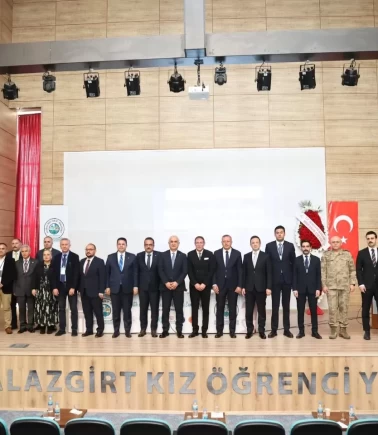 Malazgirt’te tarih buluşması: 'Kapı, Fetih ve Kök: Hafıza Mekanları' sempozyumu