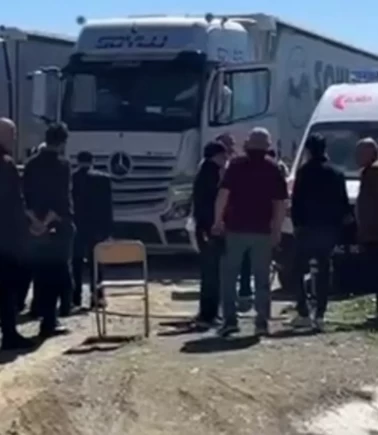 Dinlenme tesisindeki tırda kalan 22 yaşındaki genç yaşamını yitirdi