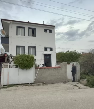 Evden gelen kötü koku acı gerçeği ortaya çıkardı!