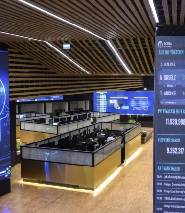 Borsa İstanbul rekor tazeledi! BIST 100 tarihi zirveyi gördü