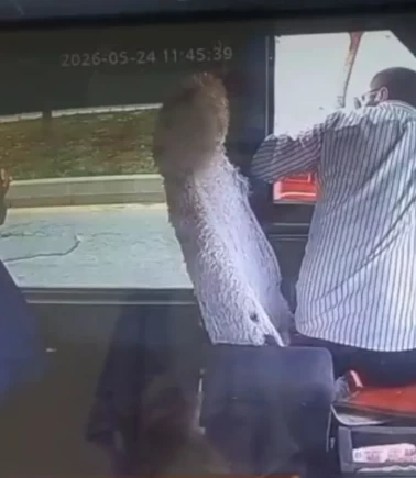 Trafikte tartışan sürücü 50 metre sonra kalp krizi geçirdi!