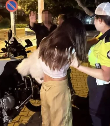 Aracıyla polisi ezmeye çalıştı! Kazadan saniyelerle kurtuldu