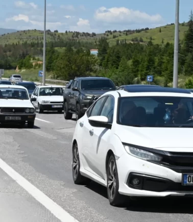 43 ilin 'kilit kavşağı'nda bayram trafiği yoğunluğu yaşandı!