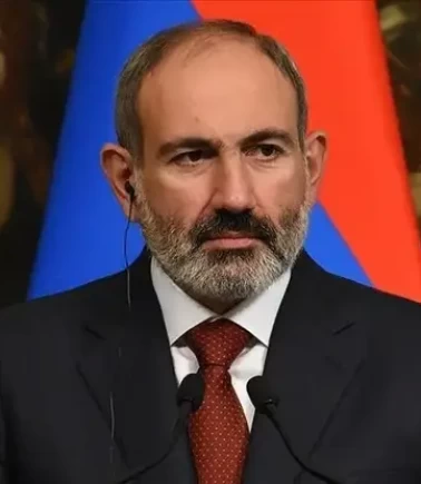 Paşinyan’dan barış mesajı: Aliyev ilk kez Ermenistan’da bir etkinliğe katıldı