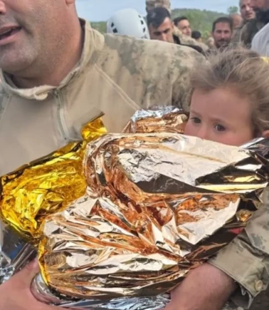 Fırtınada kaybolan 2,5 yaşındaki Melike 12 saat sonra sağ bulundu