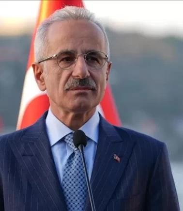 Uraloğlu’ndan Almanya’da önemli görüşme: Mevkidaşı Schnieder ile bir araya geldi