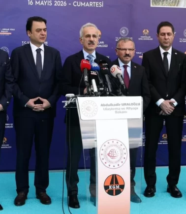 Bakan Uraloğlu tarih verdi: Tokat-Niksar arası 25 dakikaya düşüyor!
