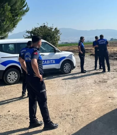 Mahalleyi bezdiren gizemli koku! Zabıta ekipleri kaynağını buldu
