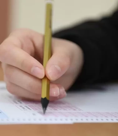 Bakan Tekin'den vatandaşlara LGS uyarısı: Sessiz olmaya özen gösterelim