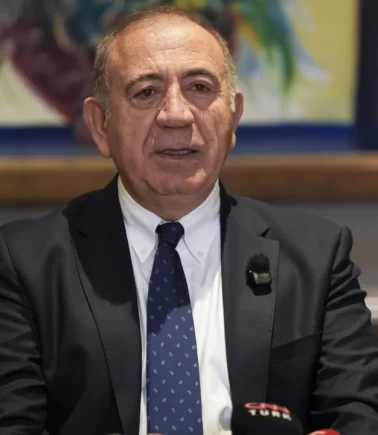 Gürsel Tekin’den kurultay çıkışı
