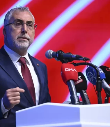 Bakan Işıkhan’dan dijital bağımlılık uyarısı