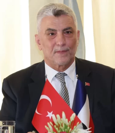 Bakan Bolat Paris’te Fransız devleriyle buluştu!