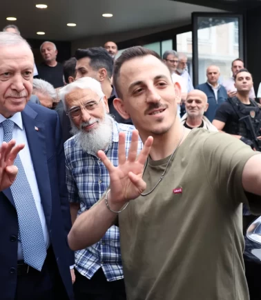 Cumhurbaşkanı Erdoğan'dan Beyoğlu'nda sürpriz ziyaret!