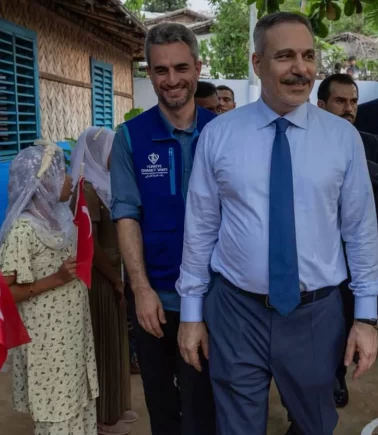 Bakan Fidan mazlumların yanında! Rohingya mülteci kampını ziyaret etti
