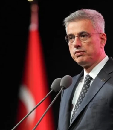 Sağlık Bakanı Memişoğlu'ndan Kadir İnanır için taziye mesajı