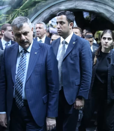 Bakan Mustafa Çiftçi, Kocaeli'de gençlerle bir araya geldi