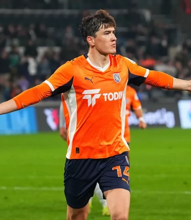 Başakşehir'den Shomurodov kararı!