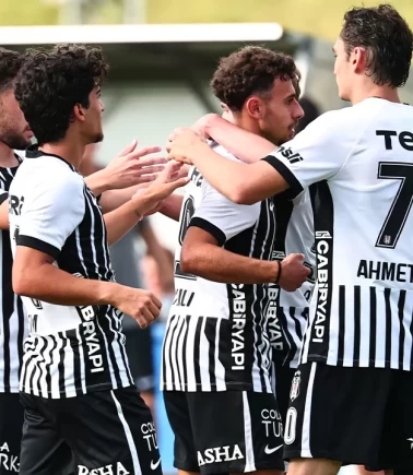 Beşiktaş hazırlık maçında yeni transferiyle güldü