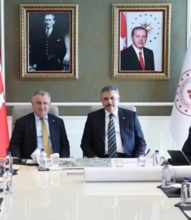 Bakan Bak, İçişleri Bakanı Çiftçi ile görüştü