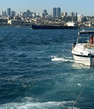 Kız Kulesi önlerinde korku dolu anlar!