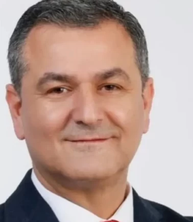 İzmit Belediyesi'nde başkan vekili Lütfü Obuz oldu